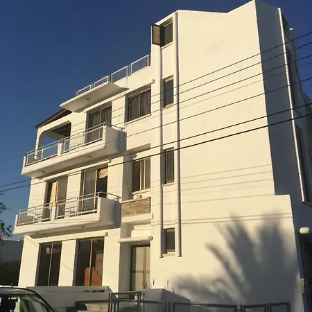 Kostas Two Bedroom Penthouse Διαμέρισμα